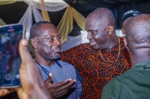 SOCIAL CLUBS, DIGNITARIES COMISSERATES WITH AGUIYI AWGBU (2)
