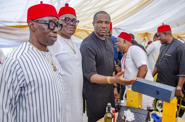 HOUSE OF INTEGRITY COMMISERATES WITH CHIEF JAMES UMEH (MEENANDU)